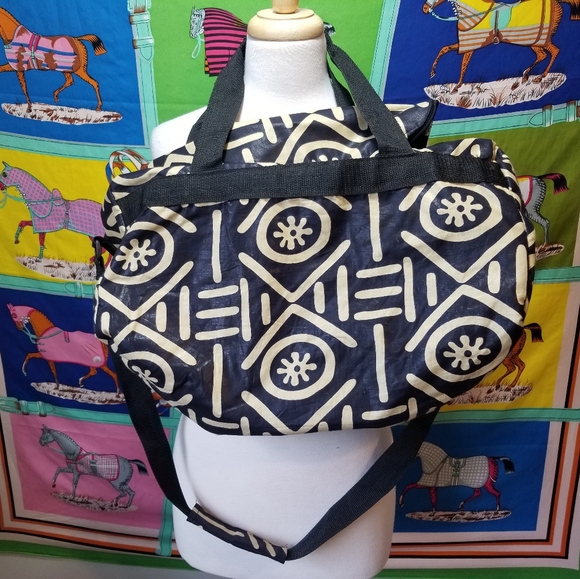 Tribal Design Gym Bag - Picture 1 of 3
